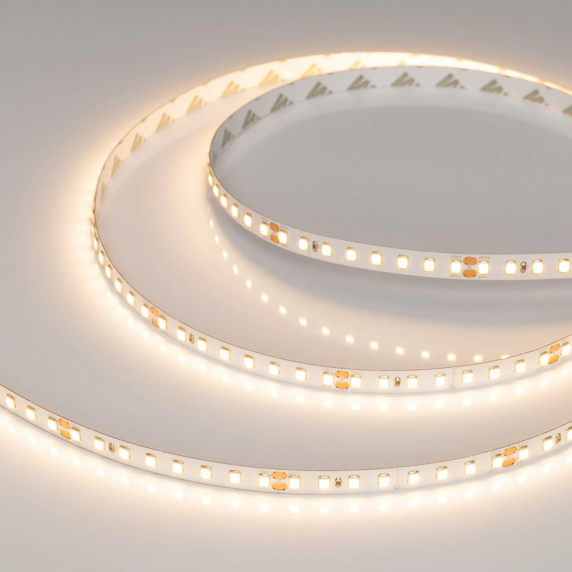 Лента RT-A128-8mm 24V Warm2700 (10 W/m, IP20, 5m) (Arlight, высок.эфф.150 лм/Вт) - изображение товара